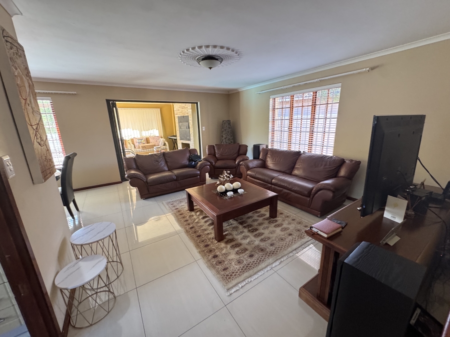 3 Bedroom Property for Sale in Table View Western Cape